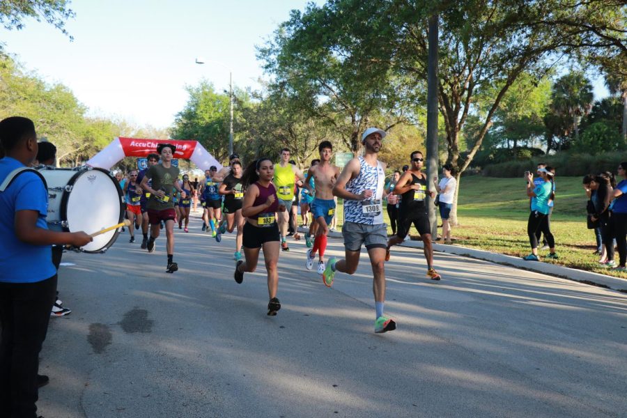 Runners begin their race in the 5K category in the Run For Beigel charity event in memory of MSD teacher and coach Scott Beigel. Each participant paid $40 to run, and the money went towards sending students that had been affected by gun violence to sleep away camp.